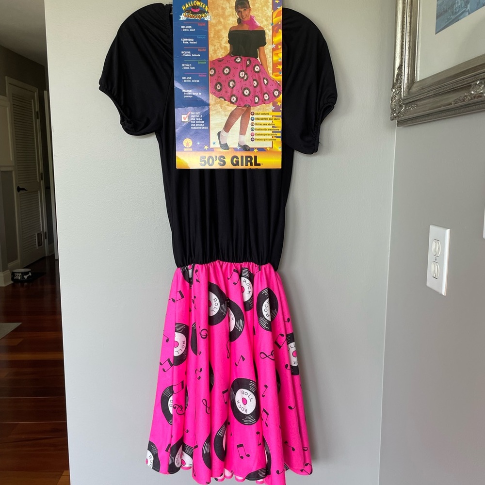 50’s Dress / Costume - Wore this for a party & ready to pass it on!! Adorable!!